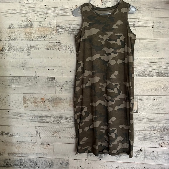 Sonoma Dresses & Skirts - Sonoma women’s sleeveless dress. Size medium